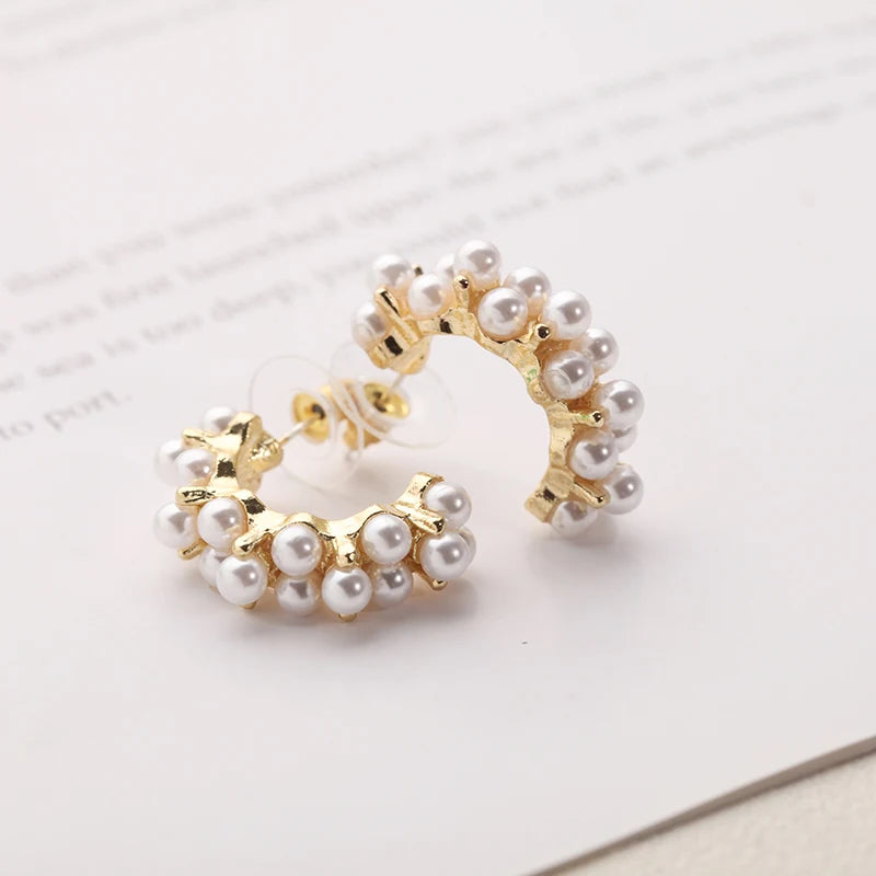 Minimalist Pearl Circle Earrings – Timeless & Versatile Women’s Jewelry