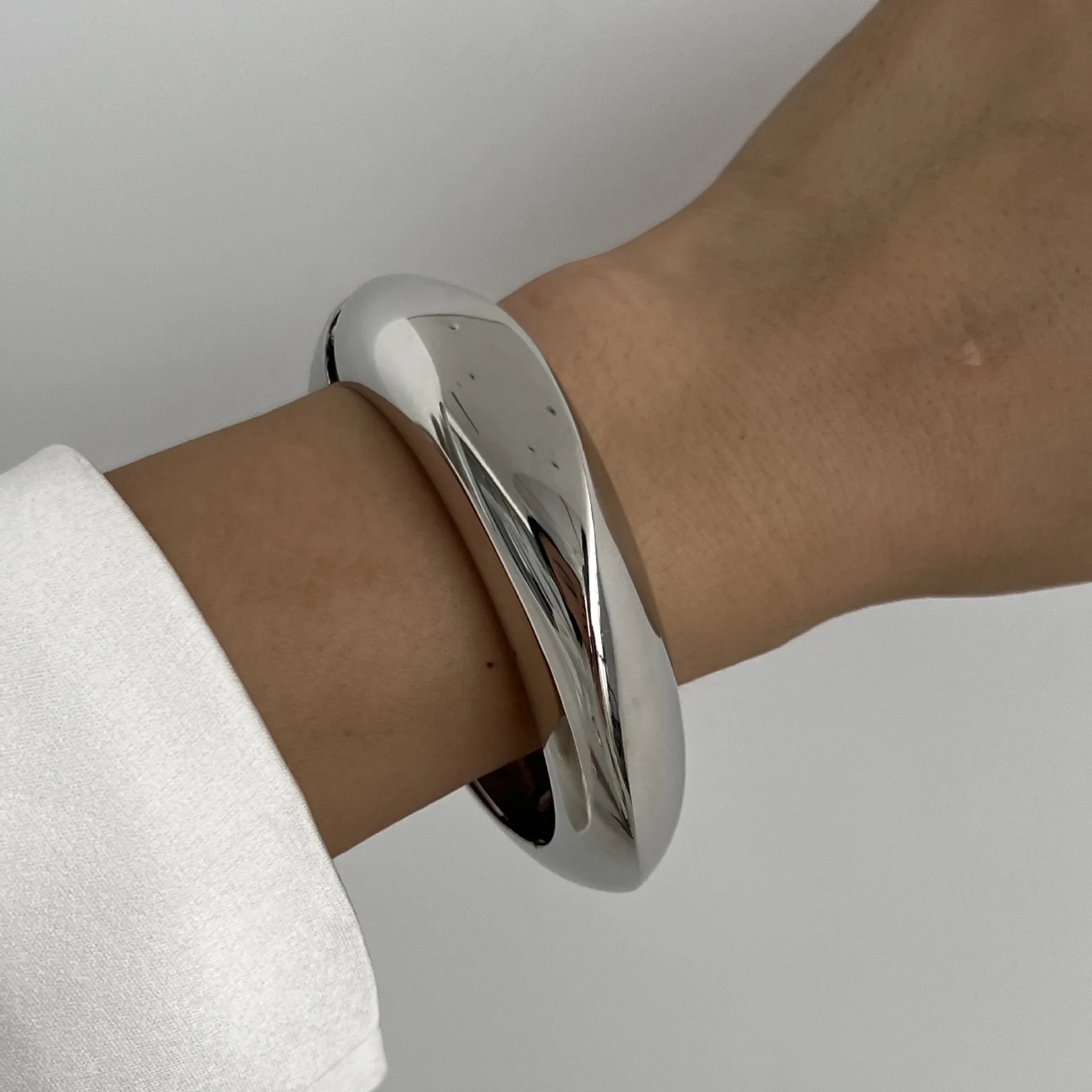 Bold Gold Cuff Bracelet – Irregular Glossy Bangle for Women & Men