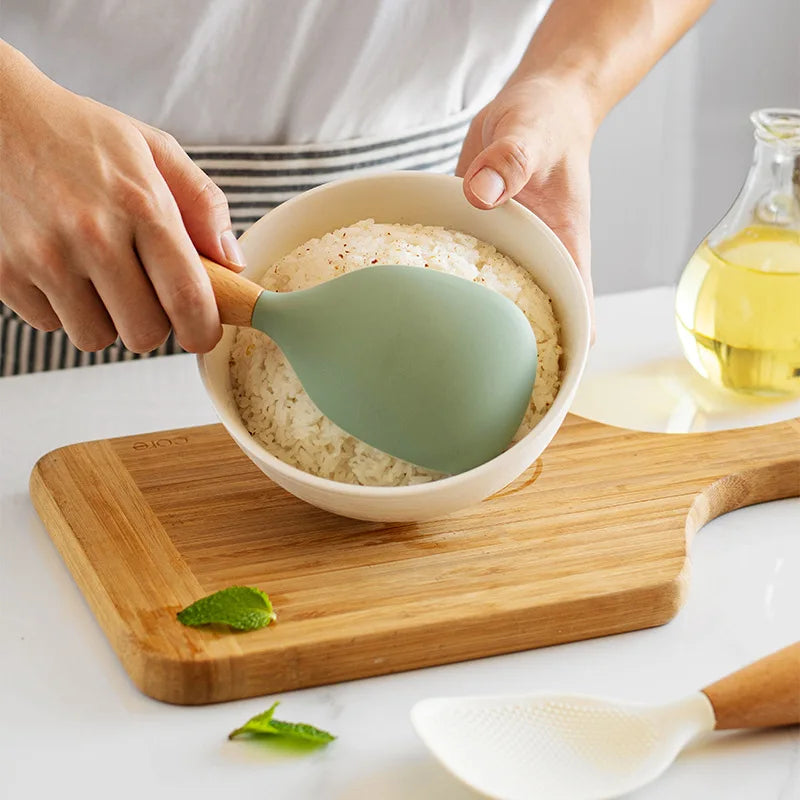Silicone Cooking Spoon – High-Temp, Non-Stick & Heat-Resistant