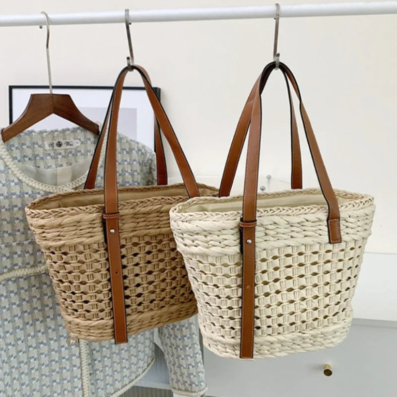 Woven Straw Beach Bag – Vintage Rattan Tote with Hollow-Out Design
