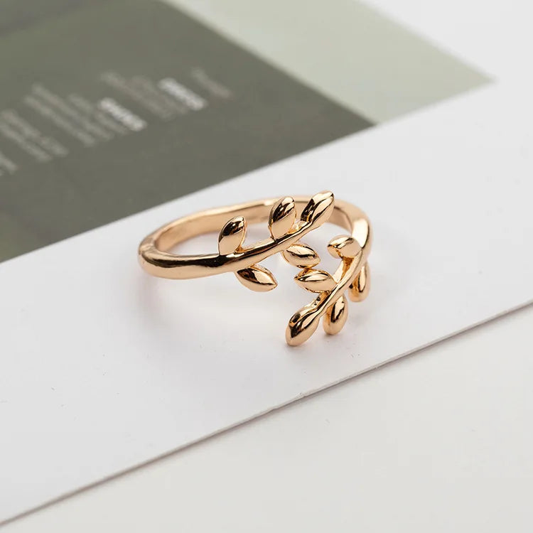 Minimalist Thin Ring for Women – Cubic Zirconia Wedding & Everyday Jewelry