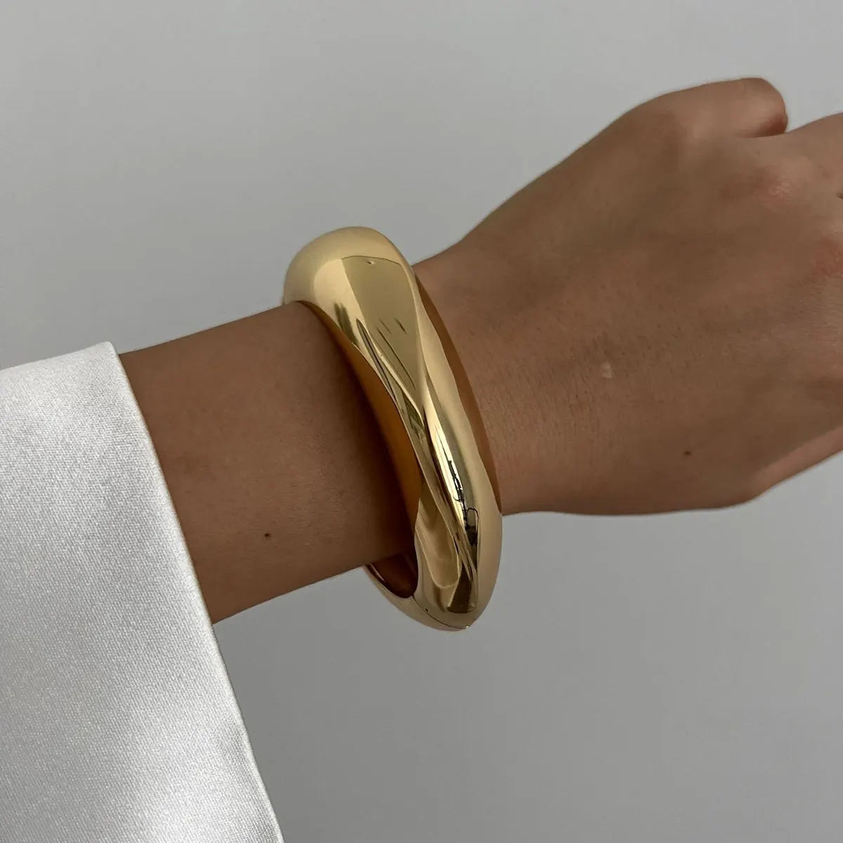 Bold Gold Cuff Bracelet – Irregular Glossy Bangle for Women & Men