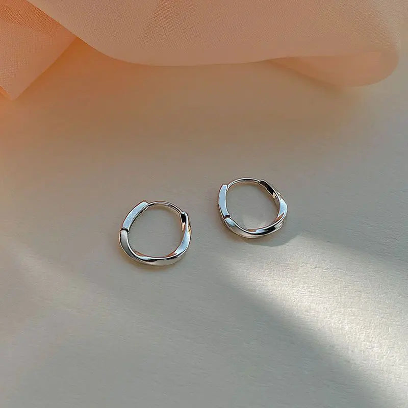 Minimalist Pearl Circle Earrings – Timeless & Versatile Women’s Jewelry