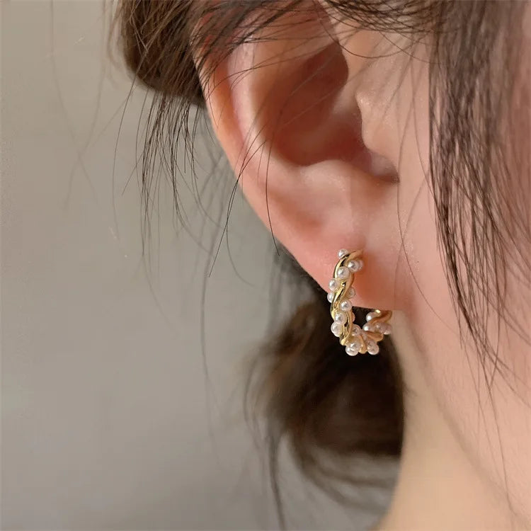 Minimalist Pearl Circle Earrings – Timeless & Versatile Women’s Jewelry
