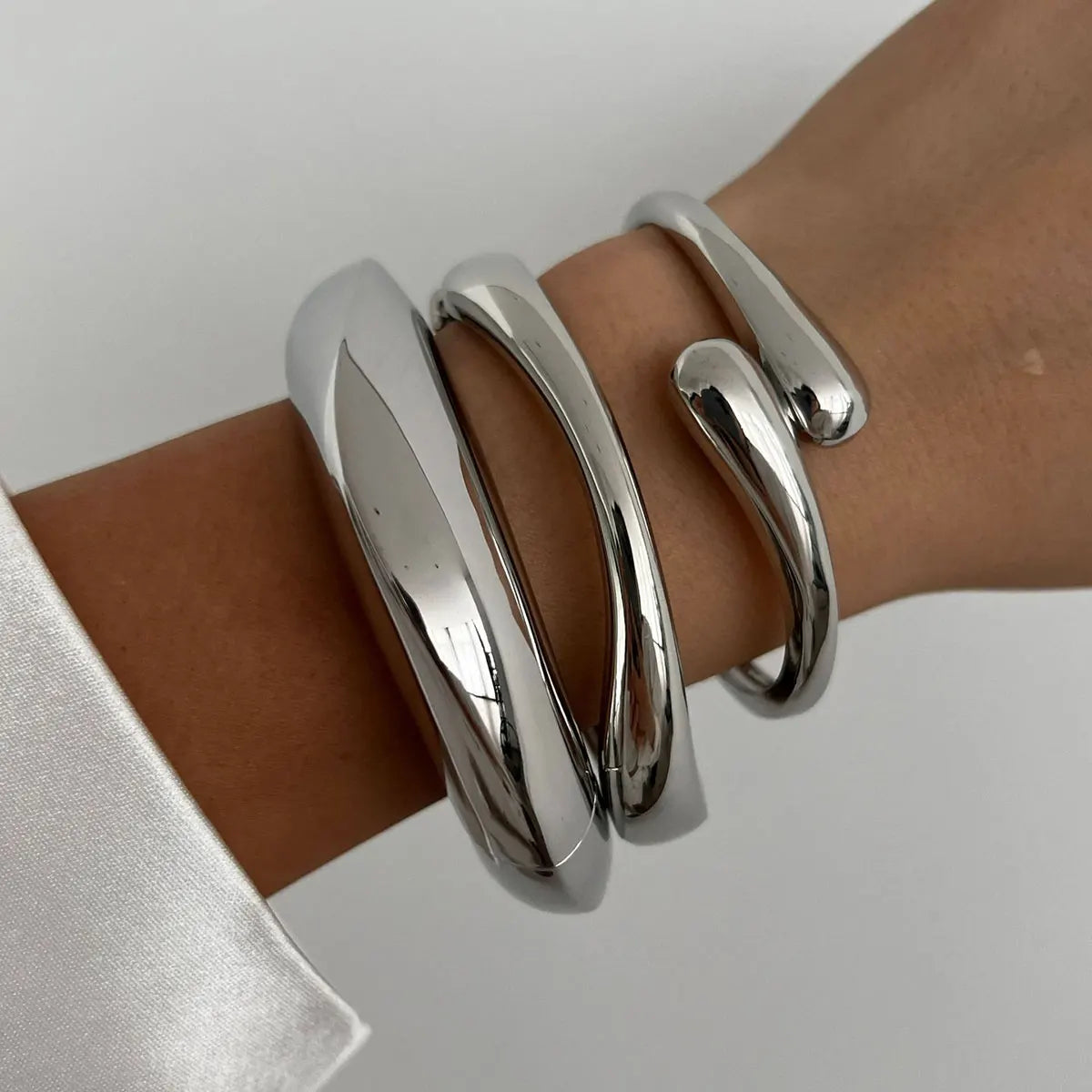 Bold Gold Cuff Bracelet – Irregular Glossy Bangle for Women & Men