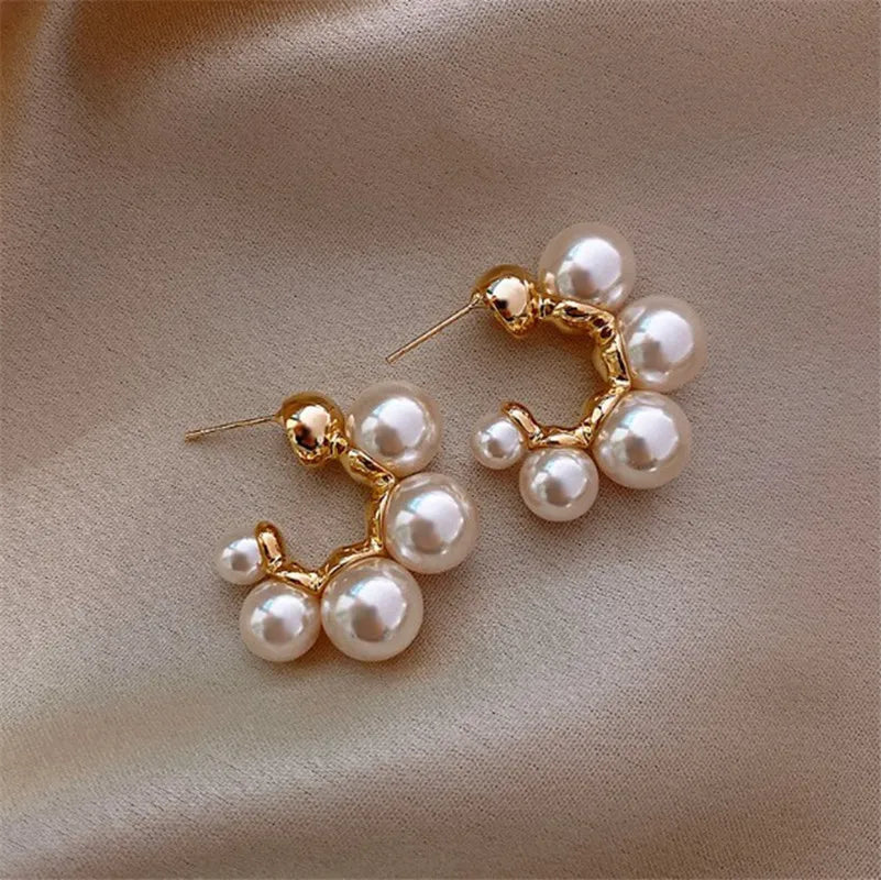 Lavender Purple Stud Earrings – Golden Twisted Art Design for Women
