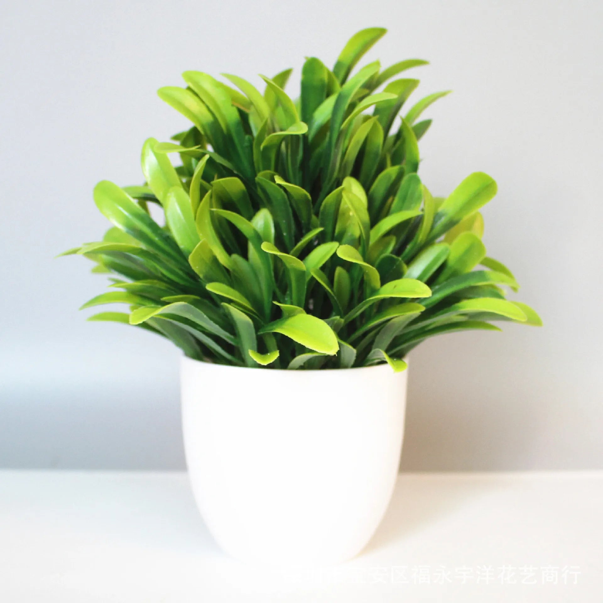 1PCS Artificial Potted Plant – Desktop or Shelf Décor for Home & Office