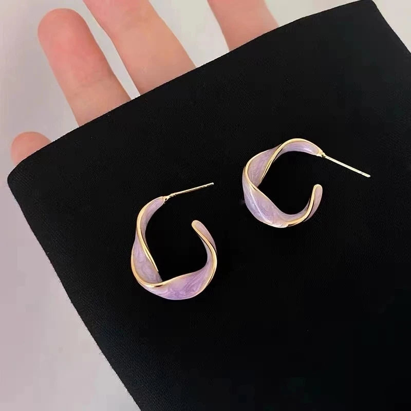Lavender Purple Stud Earrings – Golden Twisted Art Design for Women