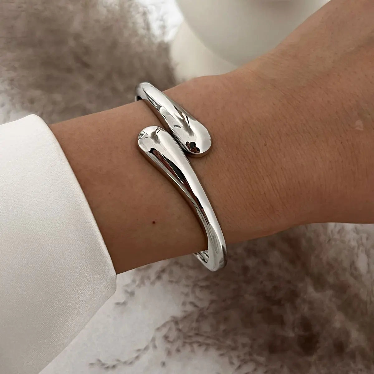 Bold Gold Cuff Bracelet – Irregular Glossy Bangle for Women & Men